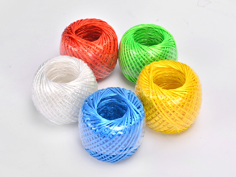 d.-raffia-yarn-making-machine